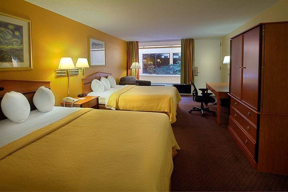 Quality Inn & Suites Conference Center New Port Richey Kamer foto